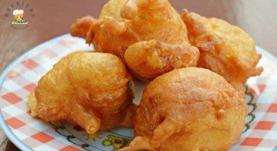 Receita de Bolinho de Chuva para comer em um dia preguiçoso. Fiz assim